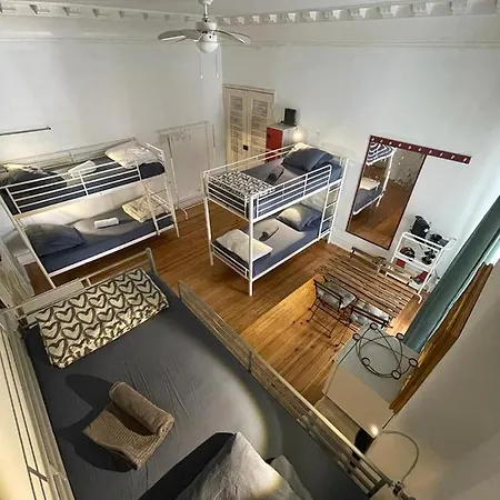 Rostelbem 호스텔 *