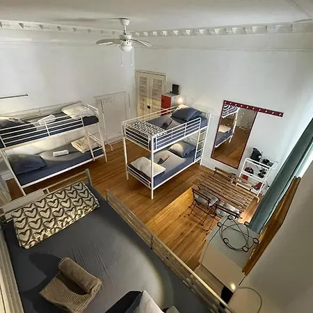 Rostelbem Hostel *